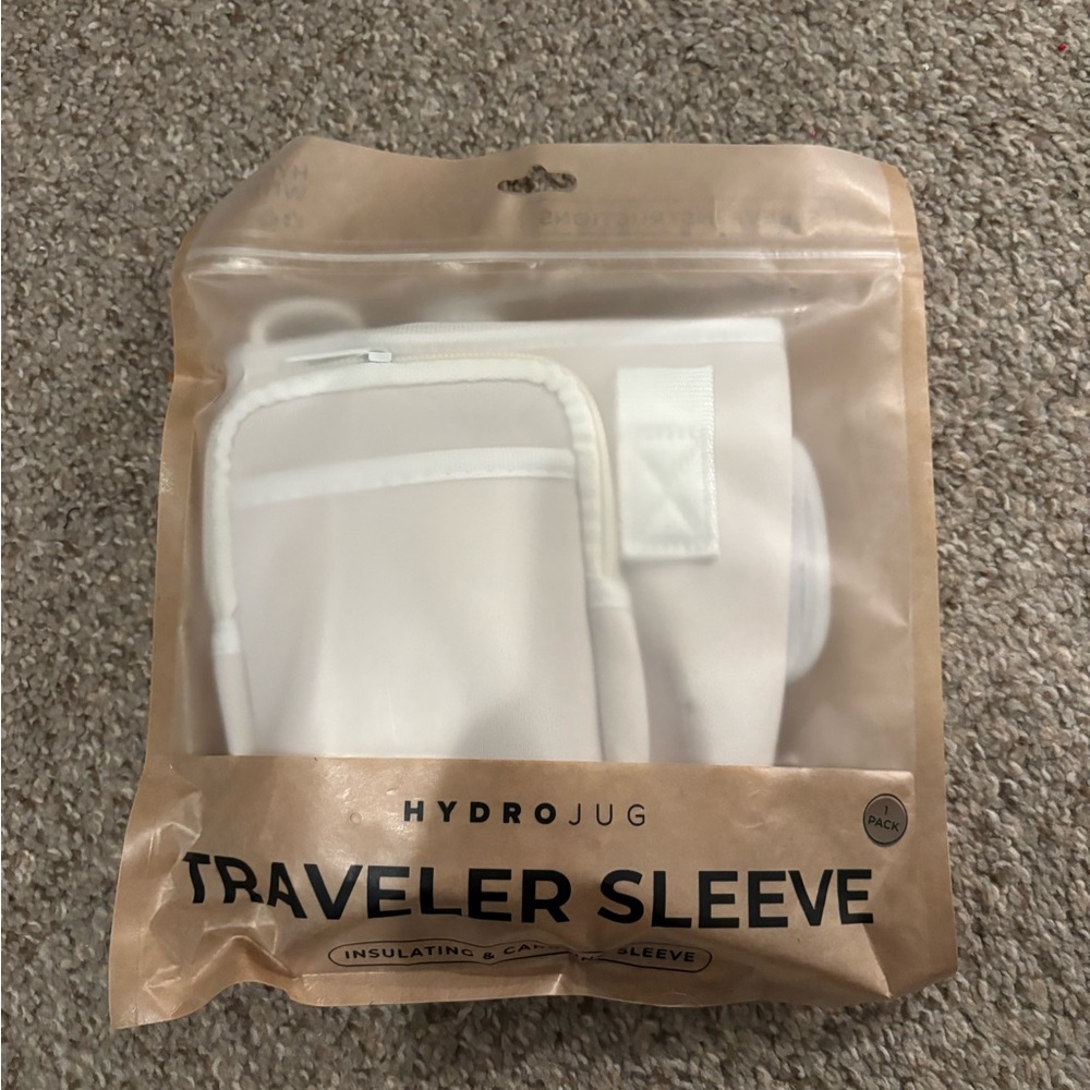 BRAND NEW Hydrojug Traveller Sleeve in Cream